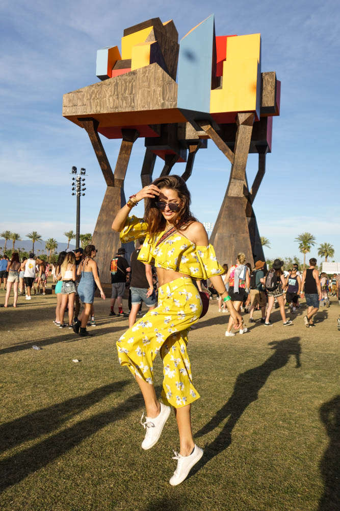 Coachella 2017 Weekend 1 festival fashion style seen on blogger model Xenia.Mz. Photos by Samuel Black