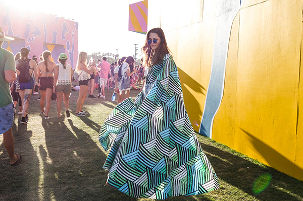 Coachella 2017 Weekend 1 festival fashion style seen on blogger model Xenia.Mz. Photos by Samuel Black