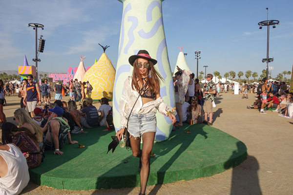 Coachella 2017 Weekend 2 festival fashion style seen on blogger model Xenia.Mz. Photos by Samuel Black