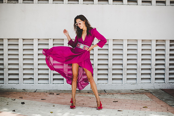 Model blogger Xenia streetstyle fashion in Miami. Photographed by Jeff Thibodeau