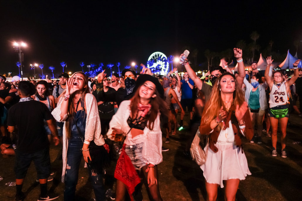 Coachella 2017 Weekend 2 festival fashion style seen on blogger model Xenia.Mz. Photos by Samuel Black